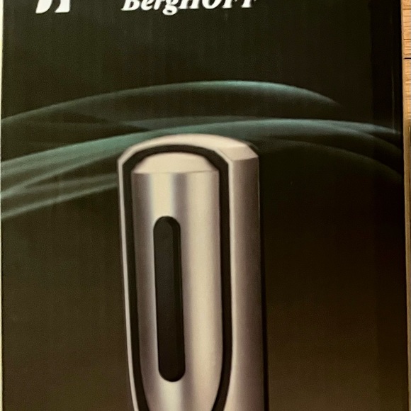 BergHOFF Electric Wine Opener. New in packaging w/charger, stand, instructions. - Picture 11 of 11